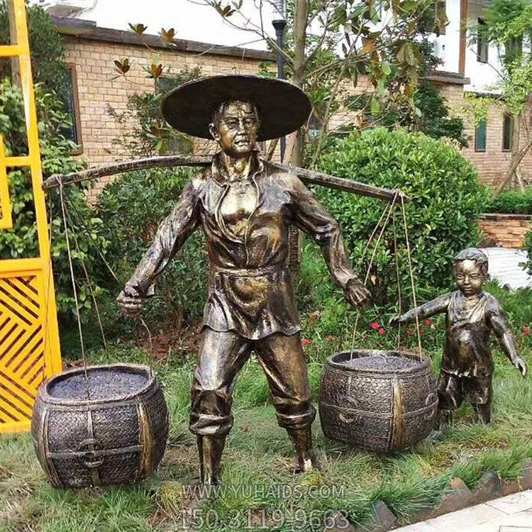 農(nóng)活，挑擔子的玻璃鋼仿銅人物雕塑