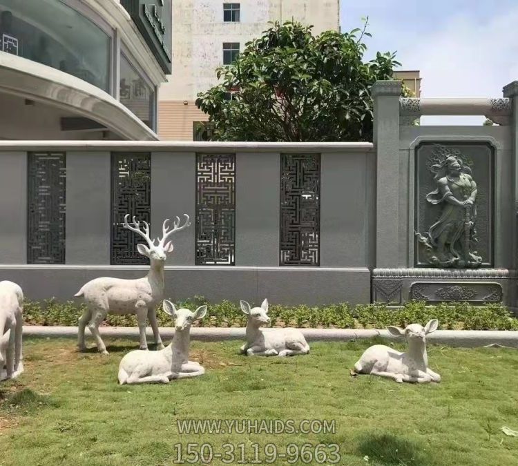 公園戶(hù)外廣場(chǎng)玻璃鋼仿真動(dòng)物景觀梅花鹿雕塑