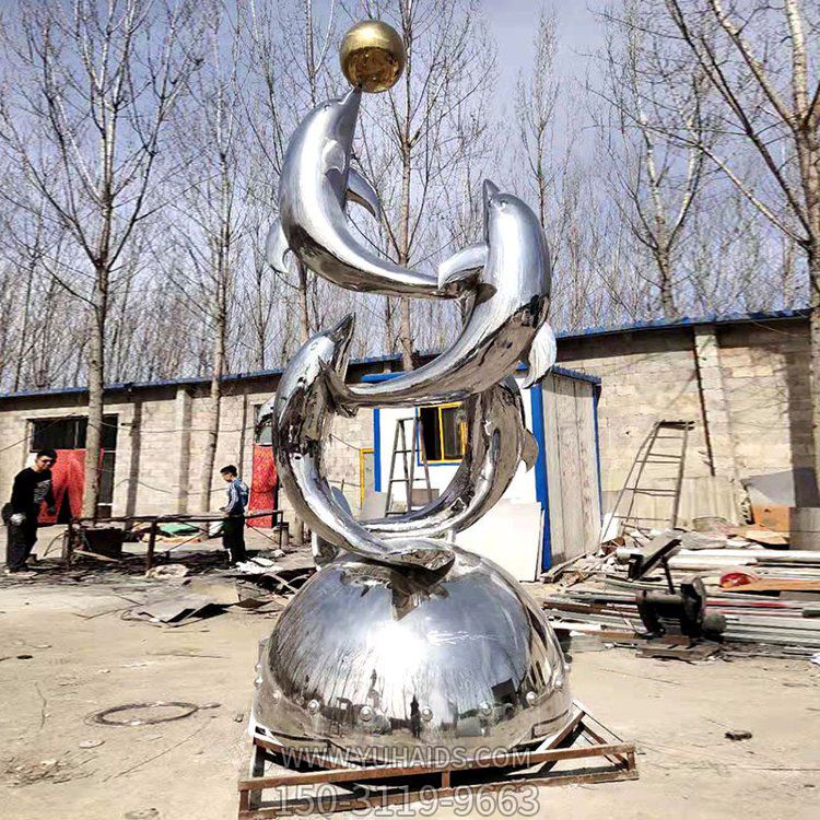 戲球海豚，不銹鋼鏡面海豚景觀雕塑