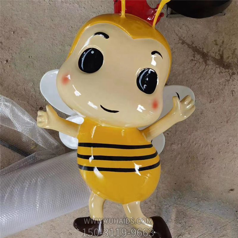 商場(chǎng)步行街?jǐn)[放仿真可愛玻璃鋼蜜蜂雕塑