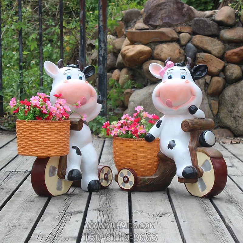 戶外景區(qū)可愛卡通彩繪玻璃鋼騎車?yán)ㄅ璧耐米拥袼?>
                                <h2>戶外景區(qū)可愛卡通彩繪玻璃鋼騎車?yán)ㄅ璧耐米拥袼?參數(shù)說明</h2>
                                                                        <table>
                                      <tr>
                                        <th>產(chǎn)品標(biāo)題</th>
                                        <td>戶外景區(qū)可愛卡通彩繪玻璃鋼騎車?yán)ㄅ璧耐米拥袼?/td>
                                      </tr>
                                      <tr>
                                        <th>發(fā)布時間</th>
                                        <td>2023-06-07 10:48</td>
                                      </tr>
                                      <tr>
                                        <th>價格</th>
                                        <td><span>電話咨詢</td>
                                      </tr>
                                                                              <tr>
                                          <th>其他</th>
                                          <td>卡通、彩繪</td>
                                        </tr>
                                                                              <tr>
                                          <th>制作材質(zhì)</th>
                                          <td>玻璃鋼</td>
                                        </tr>
                                                                              <tr>
                                          <th>雕刻內(nèi)容</th>
                                          <td>花盆</td>
                                        </tr>
                                                                          </table>
                                <h2>戶外景區(qū)可愛卡通彩繪玻璃鋼騎車?yán)ㄅ璧耐米拥袼?詳細說明</h2>
                                <p>玉海雕塑是一家綜合性的雕塑公司，擁有多款戶外景區(qū)可愛卡通彩繪玻璃鋼騎車?yán)ㄅ璧耐米拥袼苣Ｐ?，可加工定制多種戶外景區(qū)可愛卡通彩繪玻璃鋼騎車?yán)ㄅ璧耐米拥袼埽С植馁|(zhì)、樣式、風(fēng)格、尺寸大小等方面的調(diào)整修改定制。我們所加工制作的戶外景區(qū)可愛卡通彩繪玻璃鋼騎車?yán)ㄅ璧耐米拥袼苜|(zhì)優(yōu)價廉，遍布全國多個省市地區(qū)，想要了解更多案例圖片，請電話或微信咨詢。材質(zhì)、大小、樣式等都可以按需定制，還可根據(jù)您提供給的戶外景區(qū)可愛卡通彩繪玻璃鋼騎車?yán)ㄅ璧耐米拥袼軜訄D進行制作！如有相關(guān)需求，歡迎致電（微信同號）：<span>150-3119-9663</span></p>
                                                                <div   class=