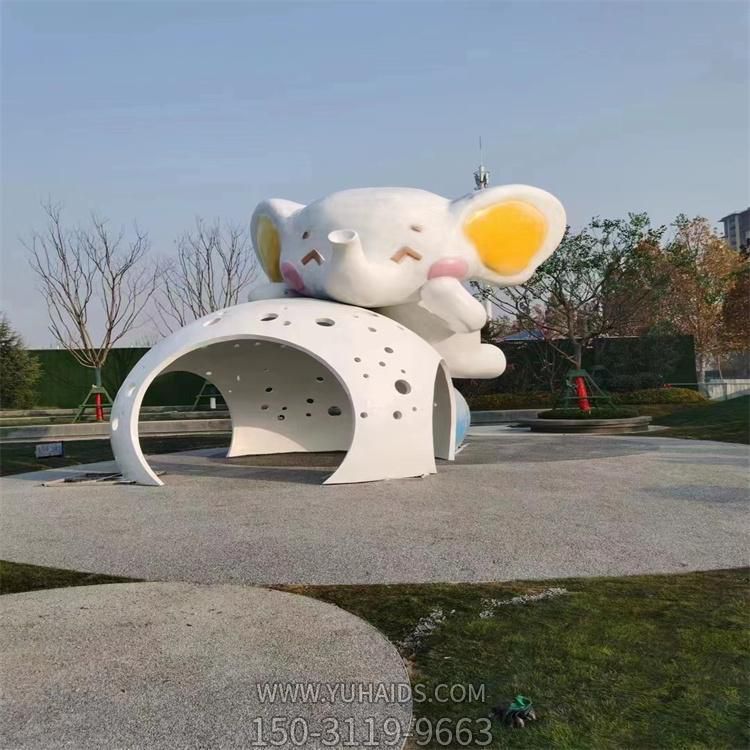 游樂(lè)園戶外公園玻璃鋼卡通小象雕塑
