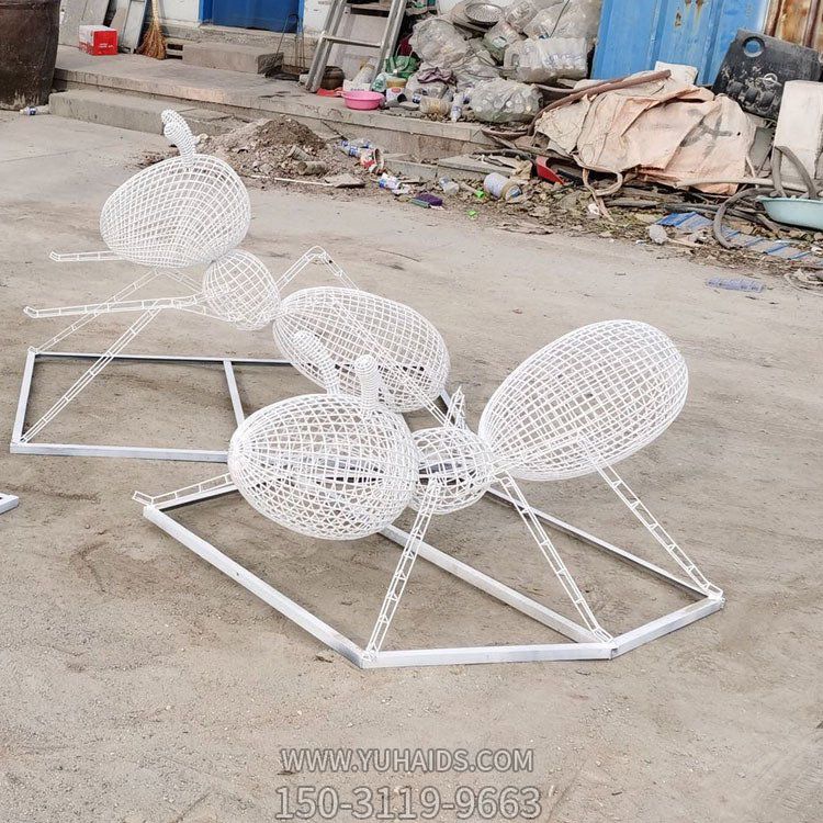 螞蟻擺件，鐵藝網(wǎng)格螞蟻造型雕塑