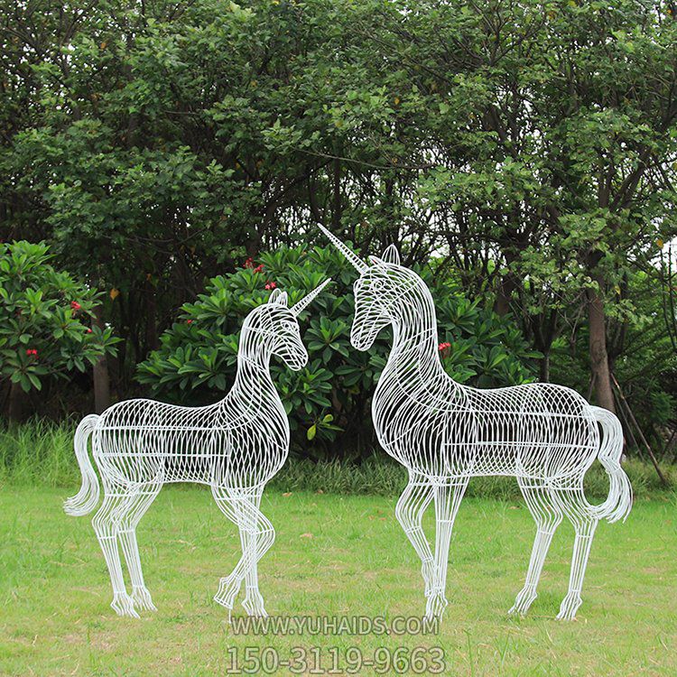 鐵藝網(wǎng)格西方獨(dú)角獸雕塑