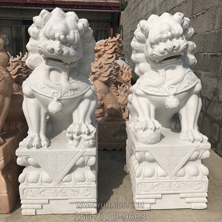 漢白玉石雕家用一對(duì)看大門(mén)的獅子雕塑