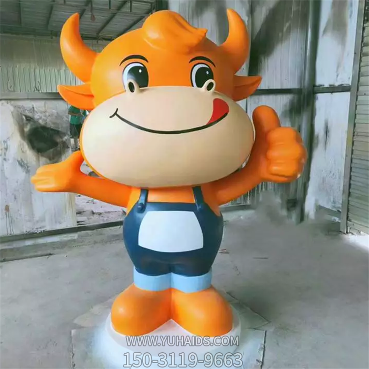卡通牛犢子，玻璃鋼卡通動(dòng)物系列美陳擺件雕塑