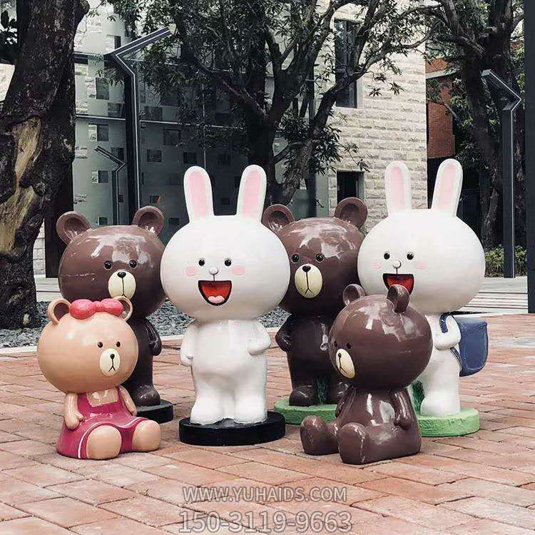 公園玻璃鋼創(chuàng)意戶外卡通動物擺件，可妮兔和維尼熊雕塑