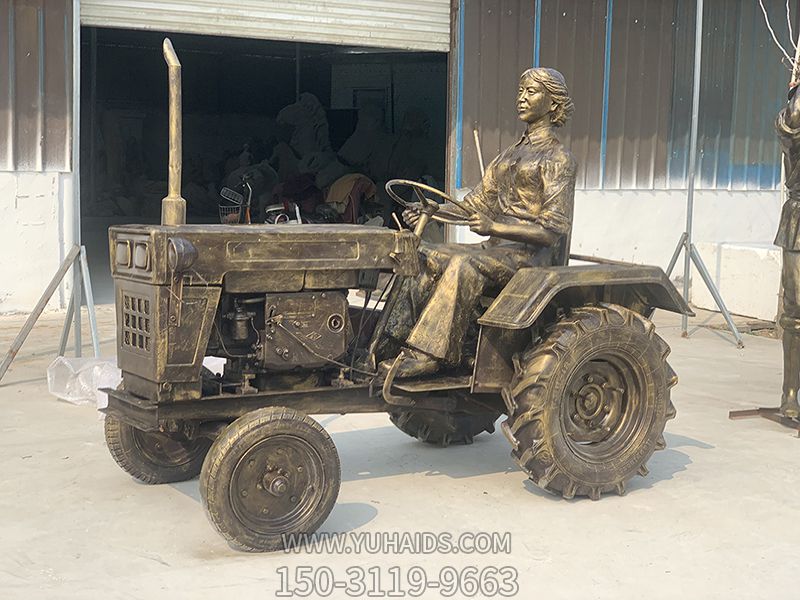 開(kāi)拖拉機(jī)女玻璃鋼仿銅農(nóng)耕勞動(dòng)民俗人物雕塑