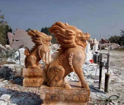 鎮(zhèn)宅晚霞紅狗神獸石雕有什么寓意？