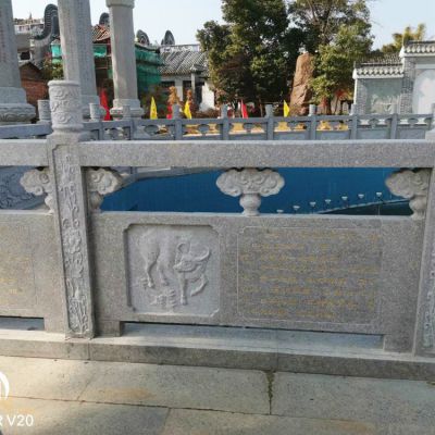 十二生肖石雕欄板，路橋欄桿