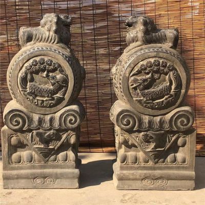 仿古石門墩，獅子門墩