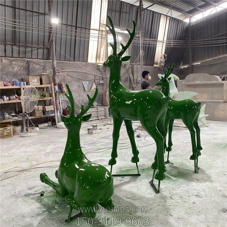 玻璃鋼彩繪戶(hù)外花園玻璃鋼梅花鹿雕塑