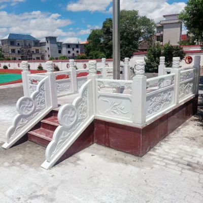 漢白玉旗臺，學(xué)校升旗臺欄桿