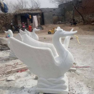 漢白玉雕刻天鵝噴泉水景觀雕塑