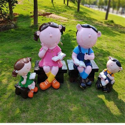 卡通人物，玻璃鋼看書人物美陳