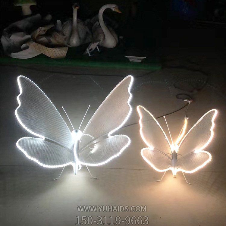 夜晚發(fā)光照明不銹鋼鏤空?qǐng)@林景觀(guān)蝴蝶雕塑