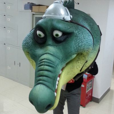 商場(chǎng)擺放的玻璃鋼卡通鱷魚雕塑