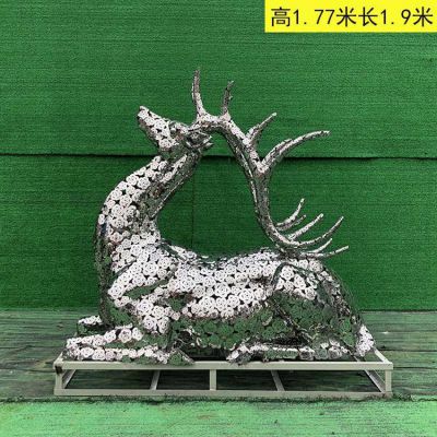 不銹鋼梅花鹿，鏡面鏤花鹿雕塑