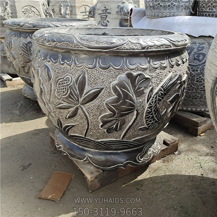 古建庭院蓄水缸，青石水缸雕塑