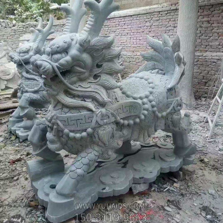 青石麒麟，吉祥神獸石雕