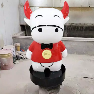 紅色的小牛，玻璃鋼卡通牛雕塑