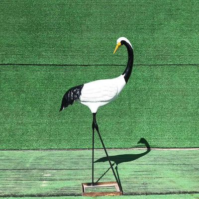 公園景區(qū)玻璃一只行走的鶴雕塑