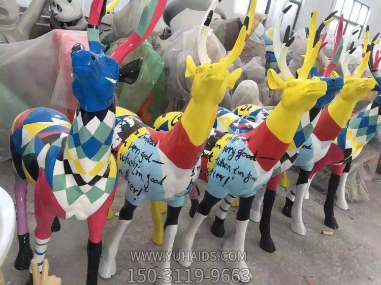 玻璃鋼彩繪景觀鹿雕塑商場兒童樂園擺件