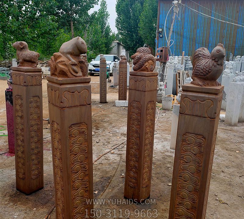 生肖動(dòng)物大理石生銹做舊園林拴馬柱雕塑