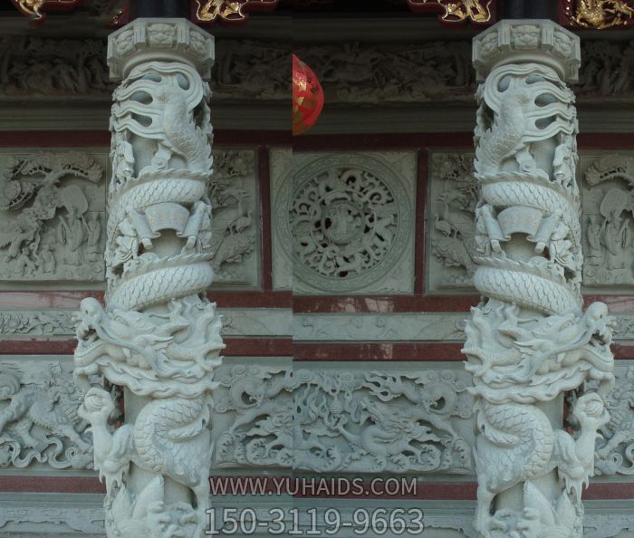 寺廟景區(qū)大殿門(mén)前大理石龍柱石雕雕塑