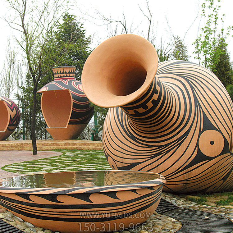 玻璃鋼創(chuàng)意瓶子，休閑公園景觀雕塑