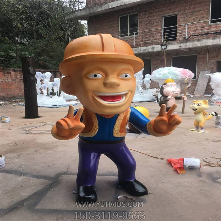 光頭強玻璃鋼雕塑，比v的光頭強