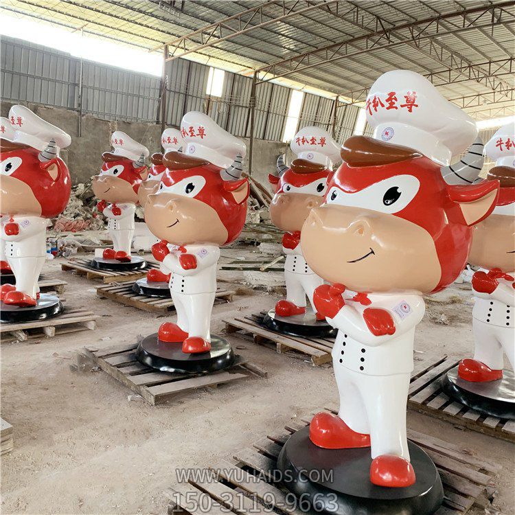 玻璃鋼卡通牛公仔商場(chǎng)店鋪門(mén)口招攬人流擺件雕塑
