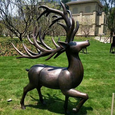 鑄銅鹿，梅花鹿銅雕