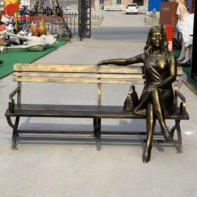 園林廣場(chǎng)戶(hù)外長(zhǎng)椅坐著的玻璃鋼仿銅人物景觀(guān)