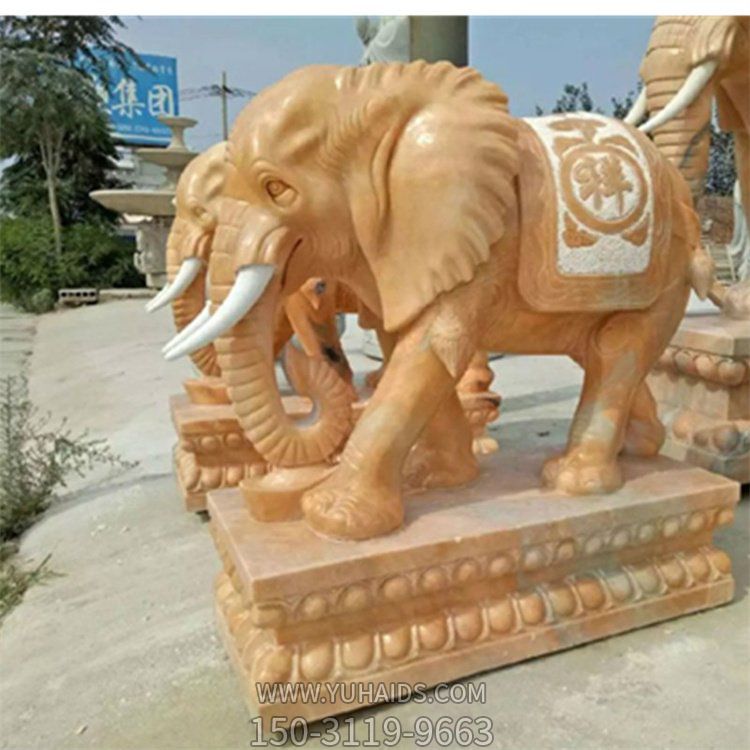 別墅門口晚霞紅石雕吉祥大象雕塑