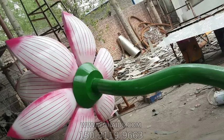 公園廣場彩繪玻璃鋼荷花雕塑 公園廣場彩繪玻璃鋼荷花雕塑