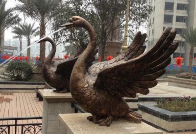 公園銅鑄噴金烤漆噴水天鵝雕塑