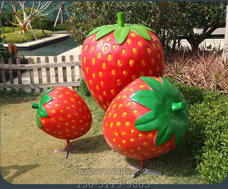 玻璃鋼仿真草莓，大中小按需制作雕塑