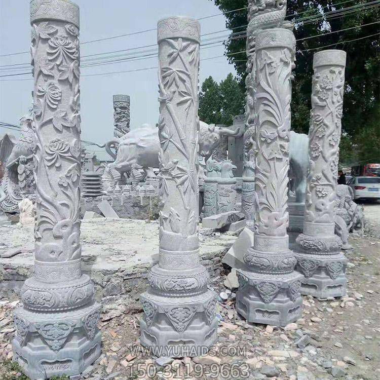 廣場(chǎng)擺放青石浮雕梅蘭竹菊文化石柱雕塑