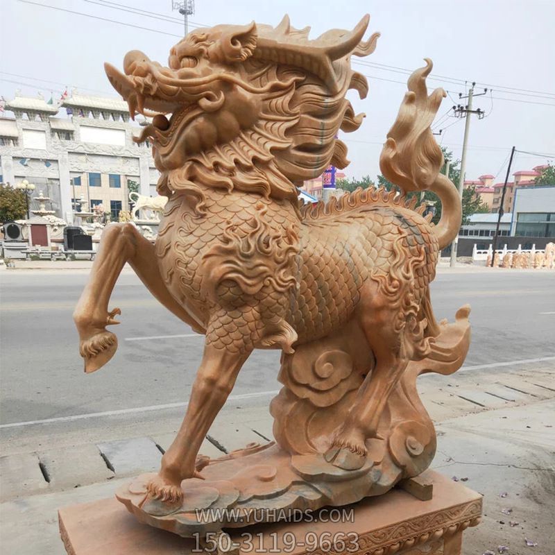 戶外景區(qū)廣場黃蠟石石雕神獸麒麟雕塑 戶外景區(qū)廣場黃蠟石石雕神獸麒麟雕塑