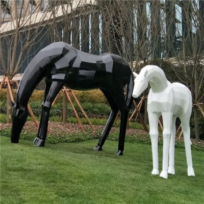 玻璃鋼馬兒，抽象塊面馬雕塑，黑白兩色，可改色