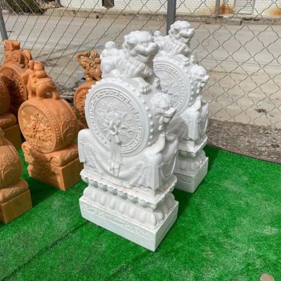 大理石獅子抱鼓石門墩，漢白玉、晚霞紅等石材雕刻
