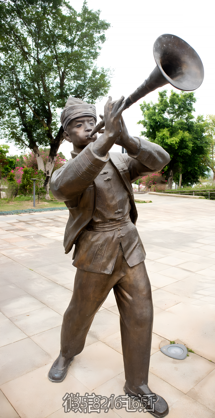 公園玻璃鋼仿銅陜北文化吹嗩吶你的人物雕塑