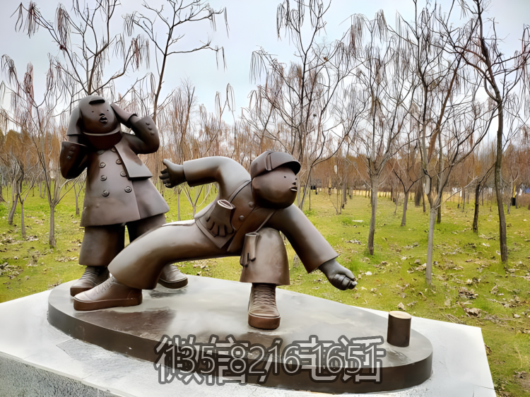 公園戶外玻璃鋼仿銅放鞭炮的情景組合小品雕塑