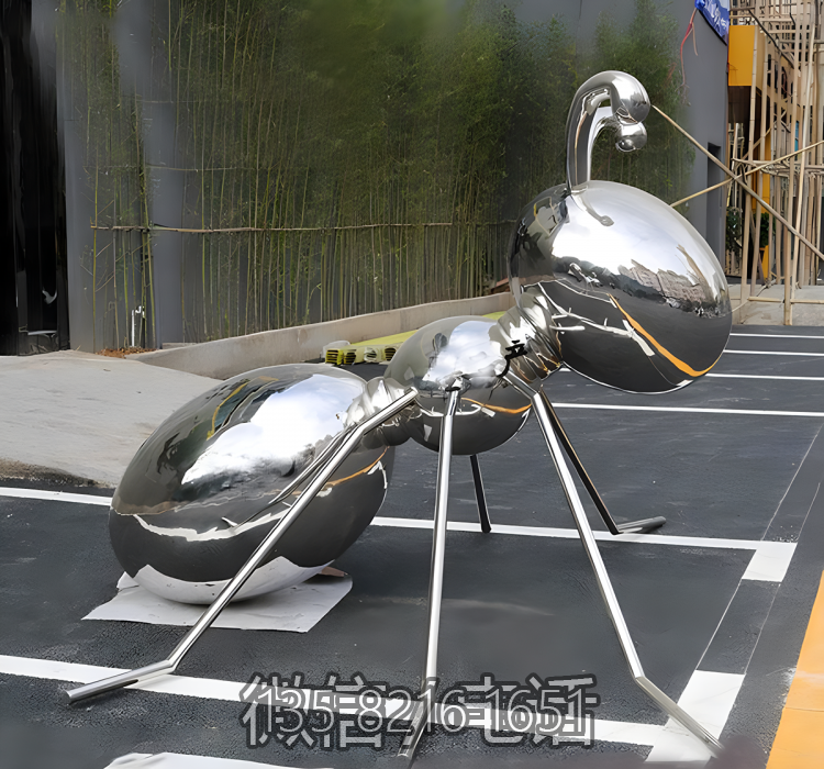 城市街道動(dòng)物景觀擺件不銹鋼鏡面抽象螞蟻雕塑