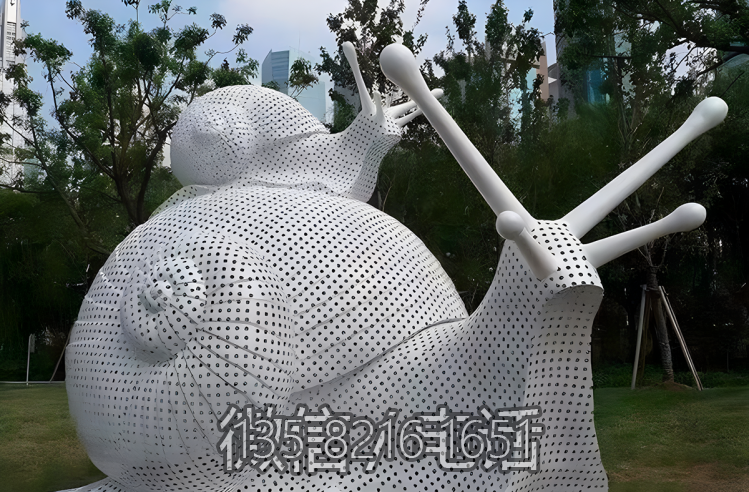 公園廣場大型小動(dòng)物景觀裝飾擺件不銹鋼鏤空蝸牛雕塑