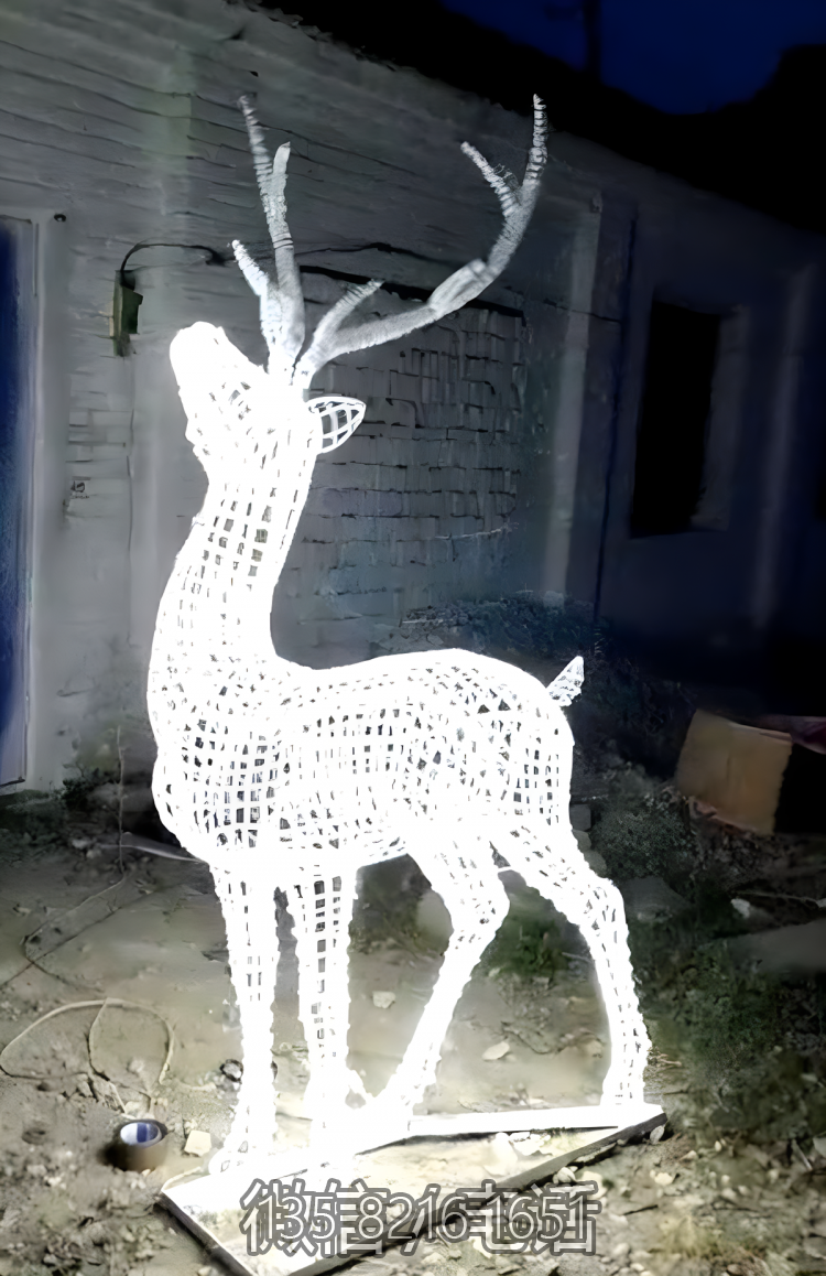 戶外公園美陳裝飾動(dòng)物擺件不銹鋼編織工藝發(fā)光梅花鹿雕塑