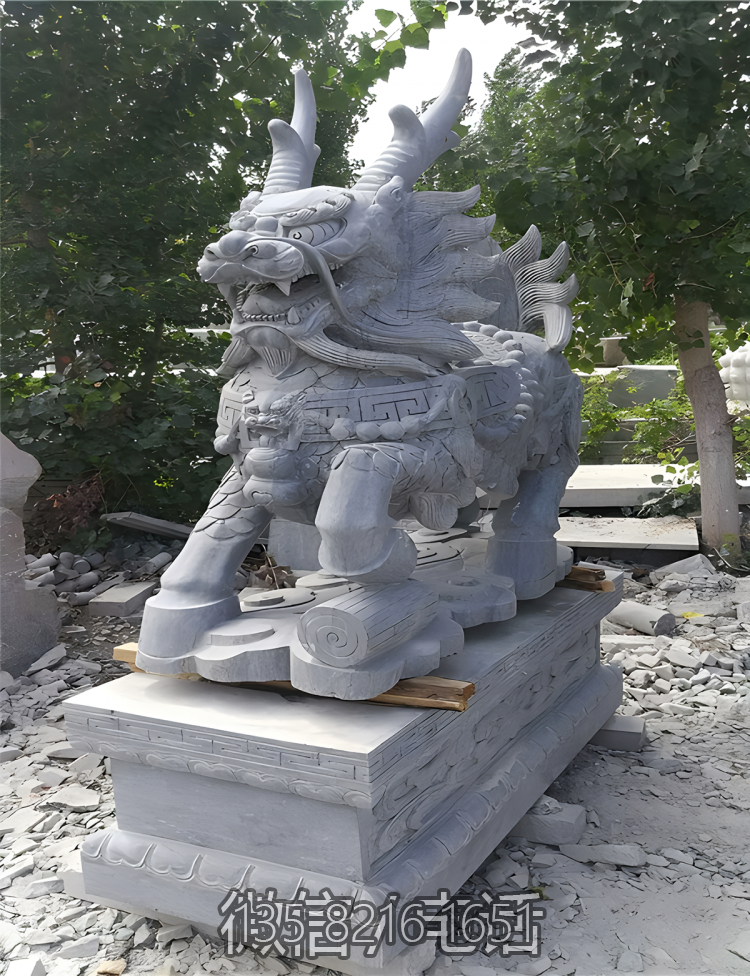 墓地?cái)[件青石石雕辟邪神獸麒麟雕塑