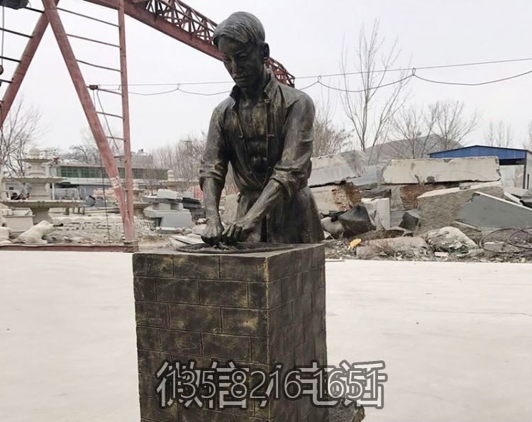 公園仿銅洗茶制茶的玻璃鋼人物景觀(guān)茶文化雕塑