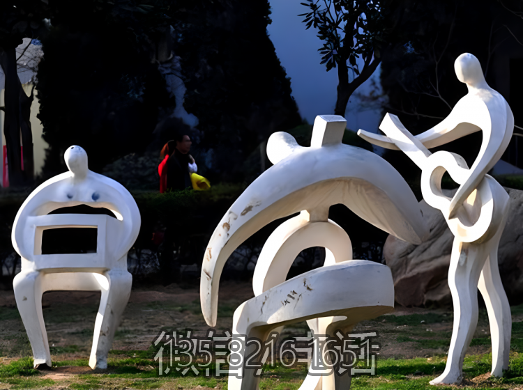 公園不銹鋼抽象樂(lè)隊(duì)雕塑